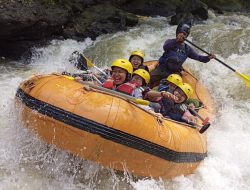 Nikmati Rafting Sungai Cisadane Pengalaman Tak Terlupakan